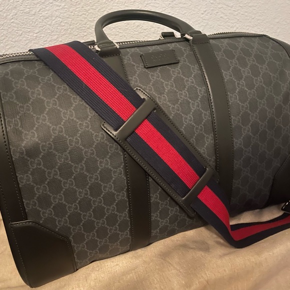 Gucci duffle bag - Picture 4 of 5